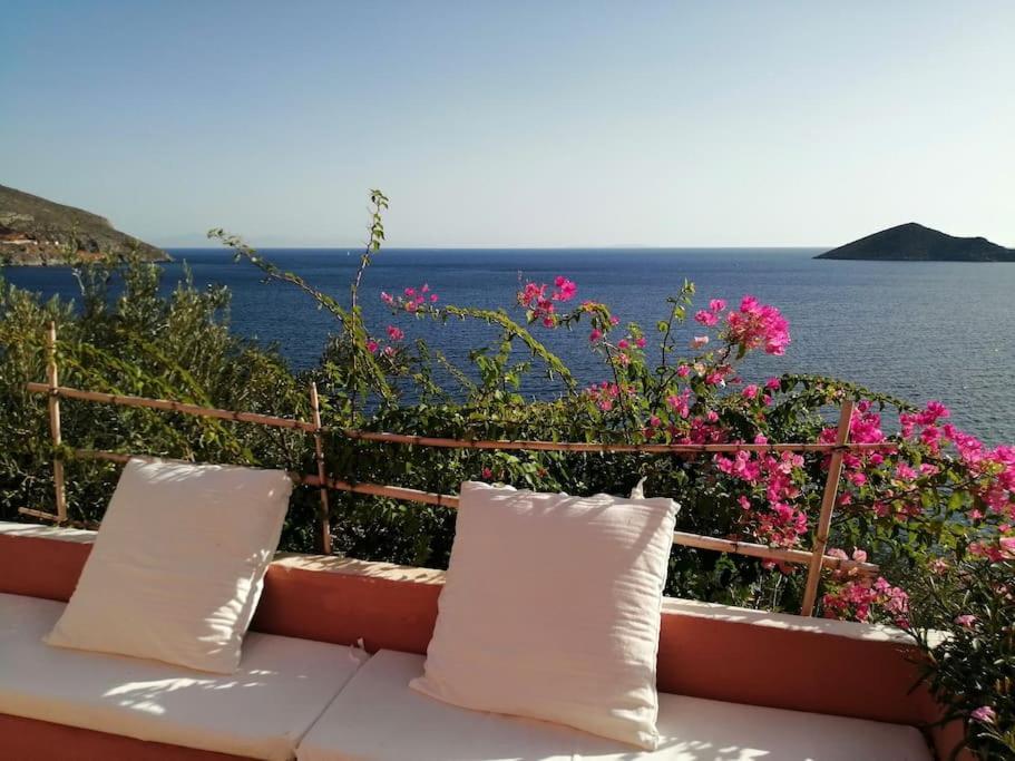 Villa Casa Dei Melograni At Vourlidia Leros à Vromolithos Extérieur photo