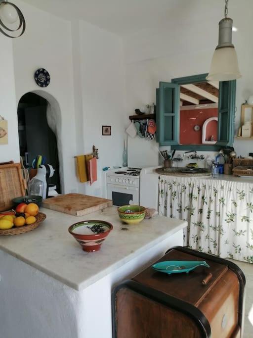 Villa Casa Dei Melograni At Vourlidia Leros à Vromolithos Extérieur photo