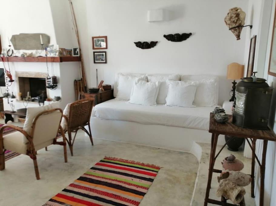 Villa Casa Dei Melograni At Vourlidia Leros à Vromolithos Extérieur photo