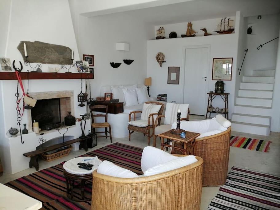 Villa Casa Dei Melograni At Vourlidia Leros à Vromolithos Extérieur photo